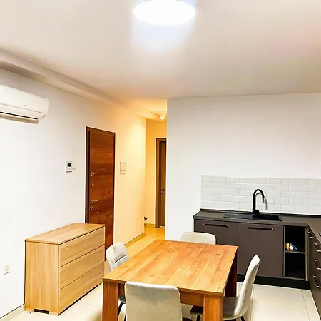Modern Cozy With Terrace & Valley View In Msida * Santa Vennera