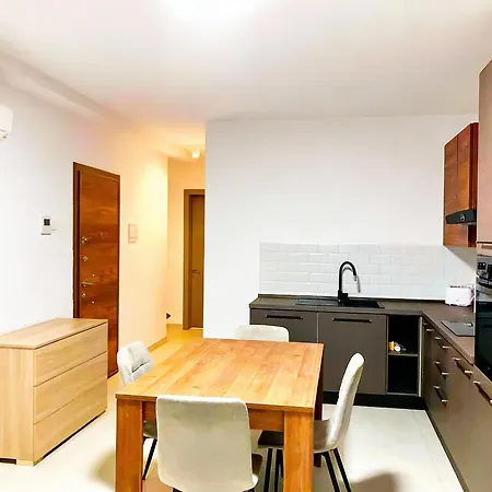 Modern Cozy With Terrace & Valley View In Msida شقة *